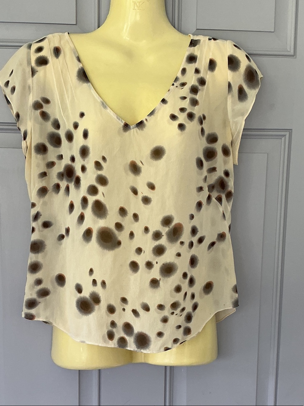 Cream V-Neck Cap Sleeve Blouse with Brown Spot Print